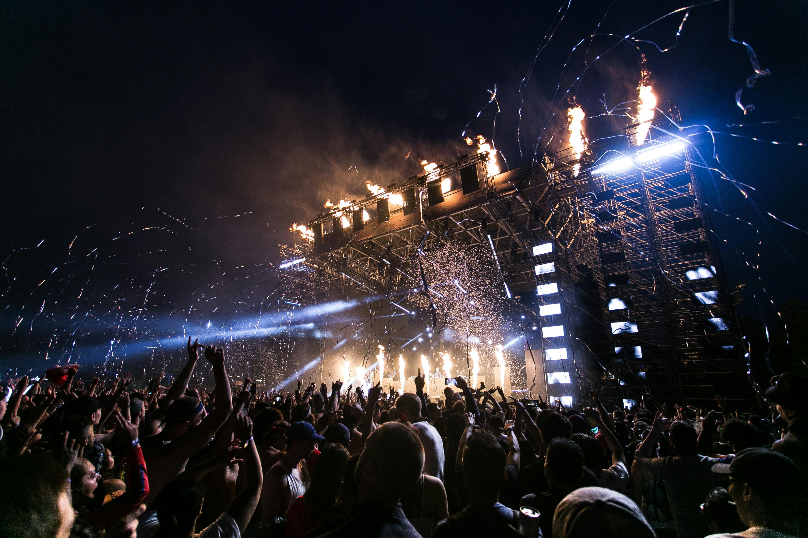 people-enjoying-concert